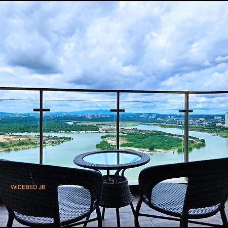 Hotel Country Garden Danga Bay By Widebed Jb Johor Bahru Esterno foto